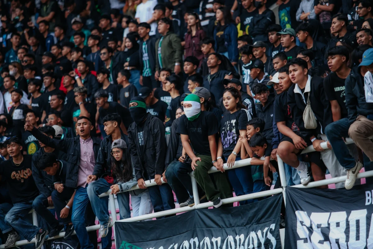 Coach Pieter Menanti Dukungan Suporter PSS Sleman di Stadion I Wayan Dipta